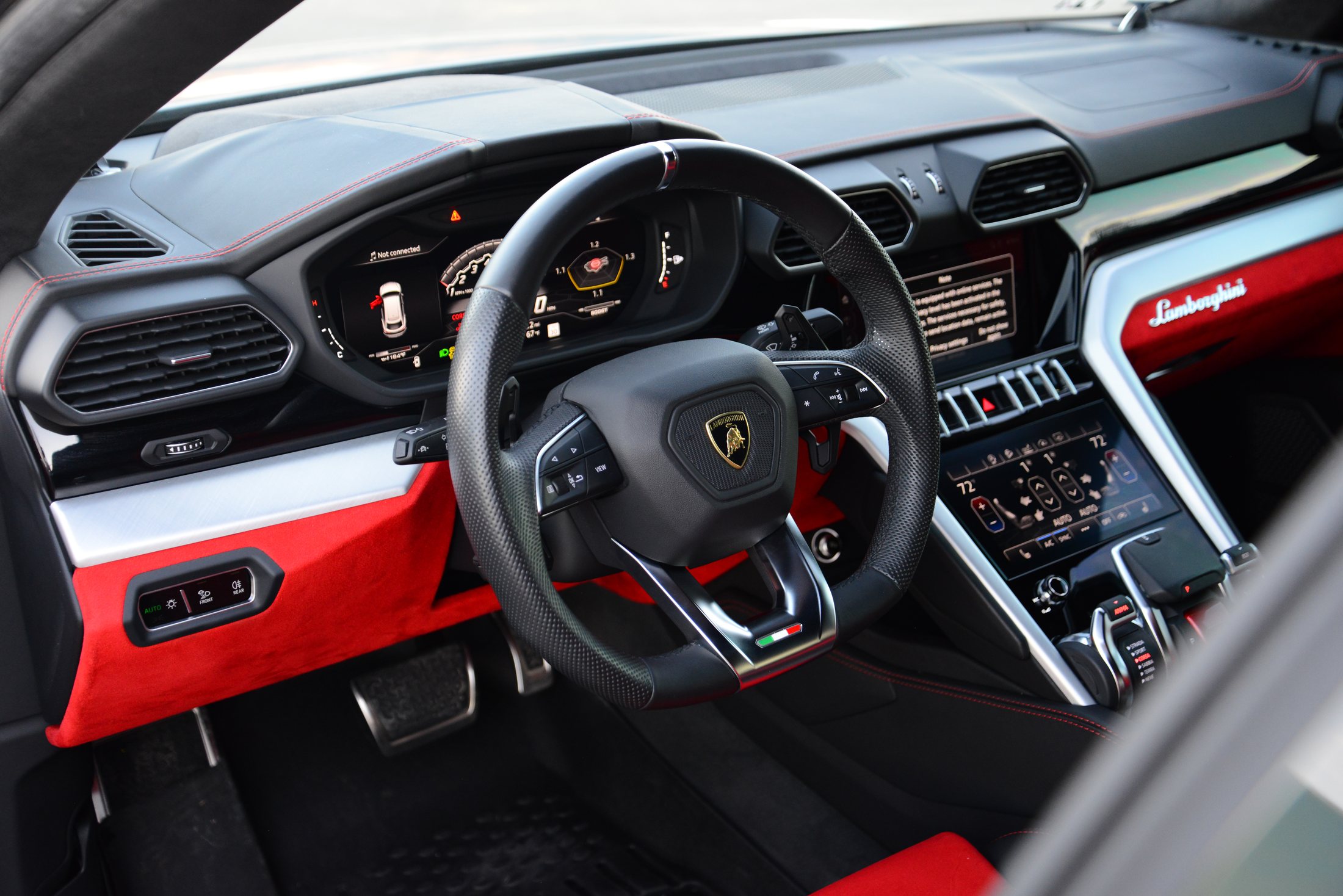 Lamborghini Urus Interior Protection
